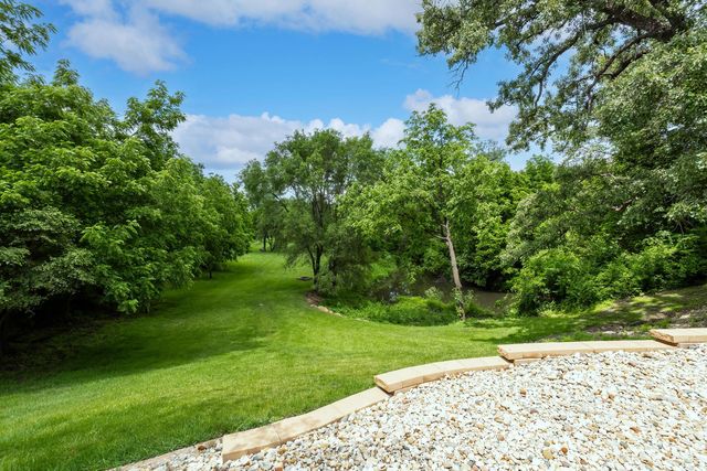 4580 Tanglewood Road, Bettendorf, IA 52722