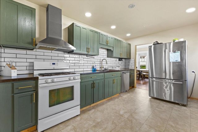 7002 26th AVENUE, Kenosha, WI 53143