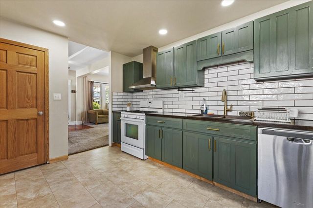 7002 26th AVENUE, Kenosha, WI 53143