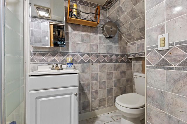 7002 26th AVENUE, Kenosha, WI 53143