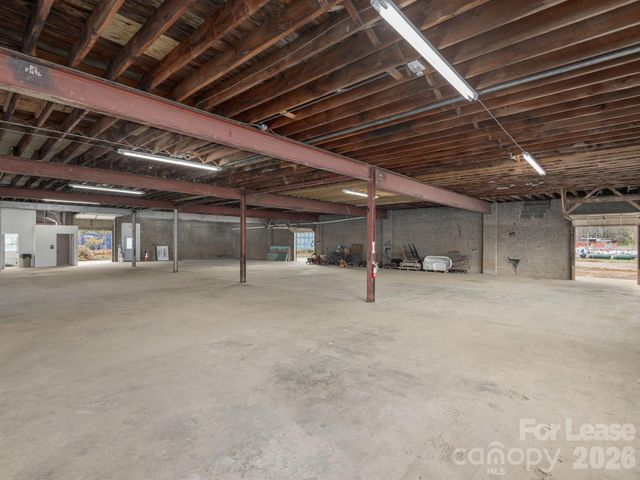 24 Glendale Avenue, Asheville, NC 28804