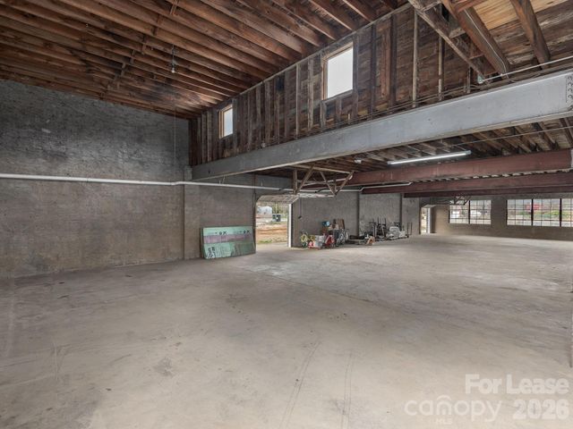 24 Glendale Avenue, Asheville, NC 28804