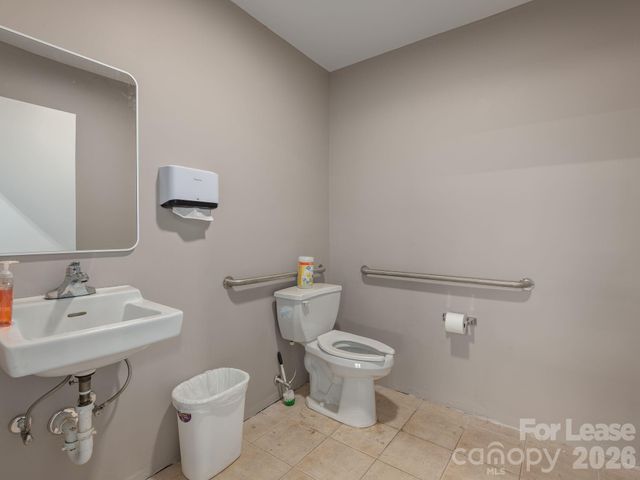 24 Glendale Avenue, Asheville, NC 28804