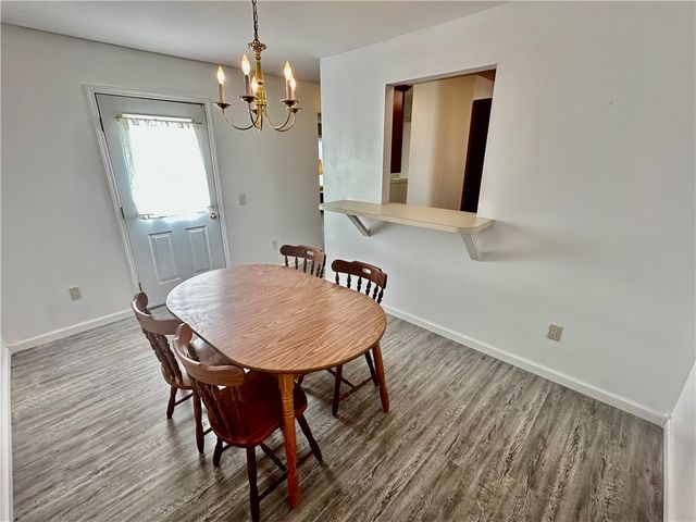 104 Fruit Ave, Farrell, PA 16121