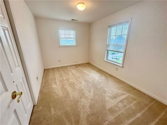 104 Fruit Ave, Farrell, PA 16121