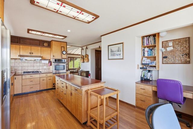 24 Kings Road, Brisbane, CA 94005
