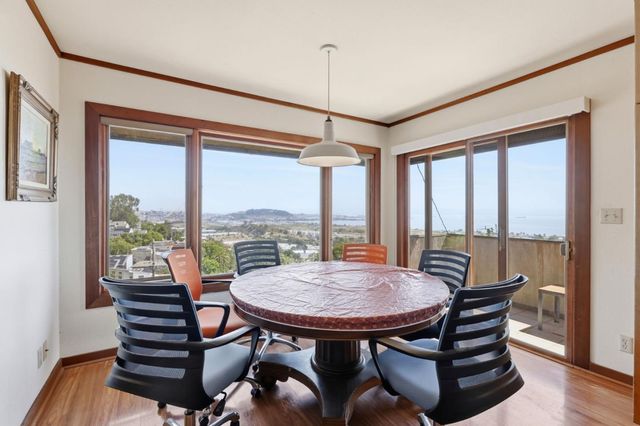 24 Kings Road, Brisbane, CA 94005