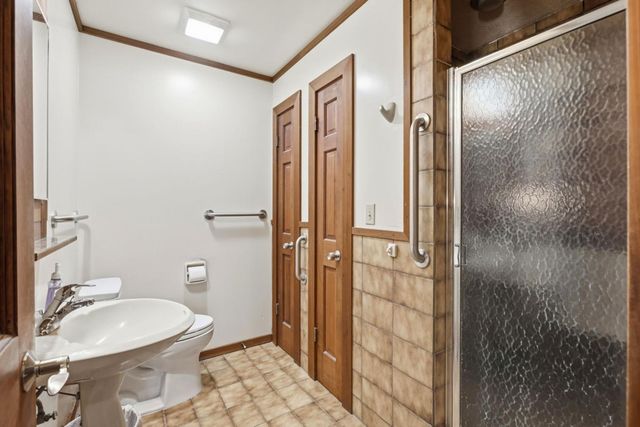 24 Kings Road, Brisbane, CA 94005
