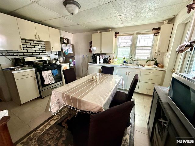 30 Searing Avenue, East Newark, NJ 07029