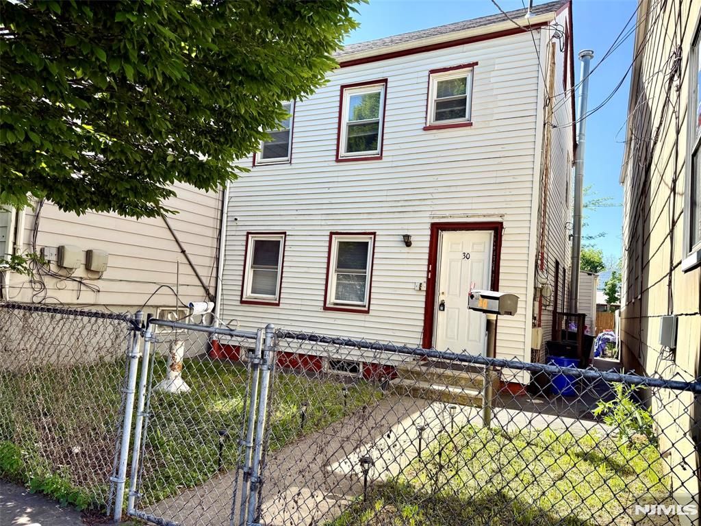 30 Searing Avenue, East Newark, NJ 07029