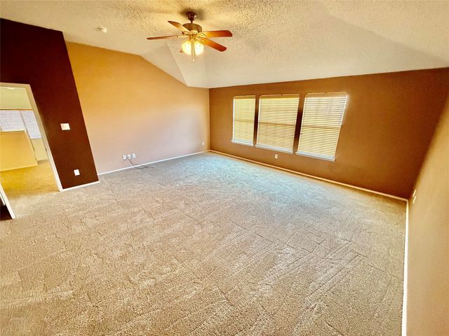 1313 Dakota Trail, Krum, TX 76249