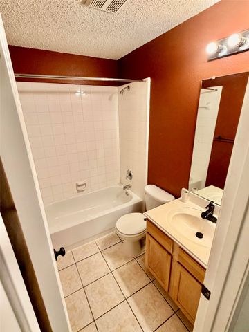 1313 Dakota Trail, Krum, TX 76249