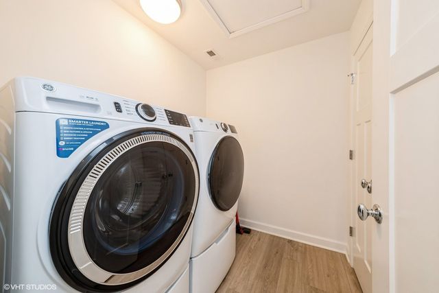 277 Masters Drive, Addison, IL 60101