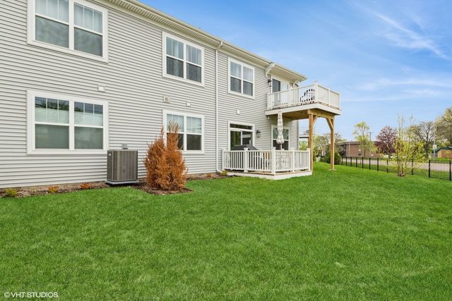 277 Masters Drive, Addison, IL 60101