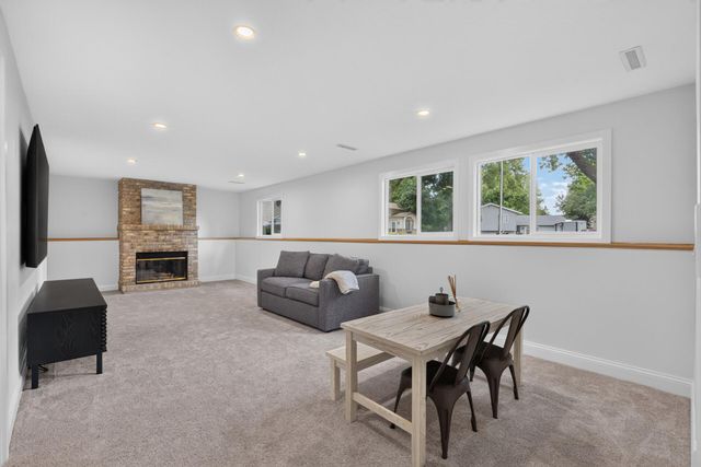 14010 38th Avenue N, Plymouth, MN 55447