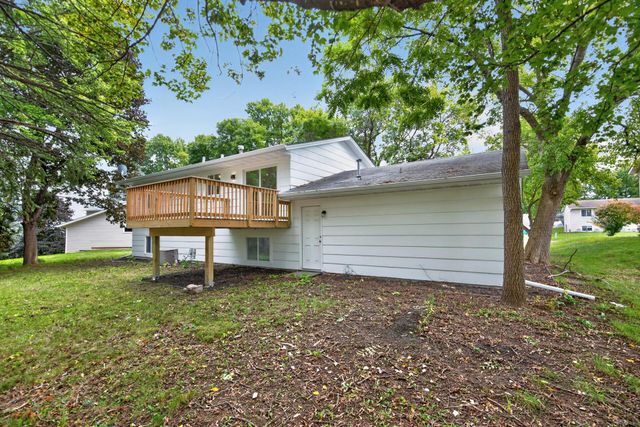 14010 38th Avenue N, Plymouth, MN 55447