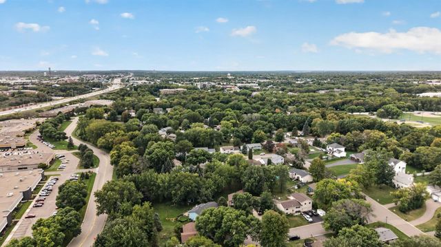 14010 38th Avenue N, Plymouth, MN 55447