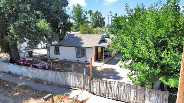 4163 E Clay Avenue, Fresno, CA 93702