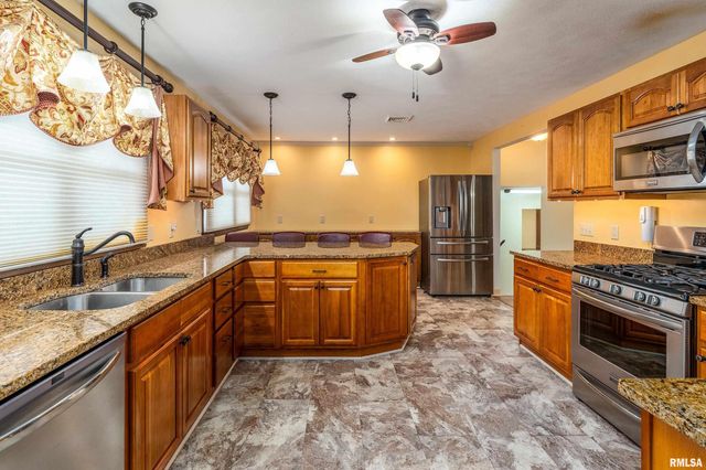 9784 Highway 127, Murphysboro, IL 62966