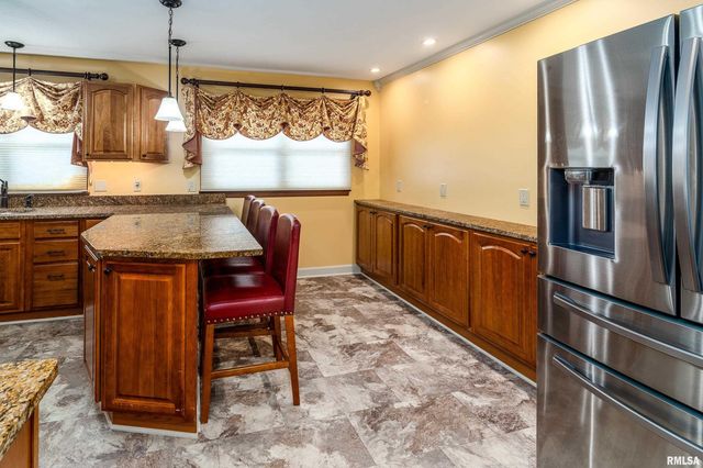 9784 Highway 127, Murphysboro, IL 62966