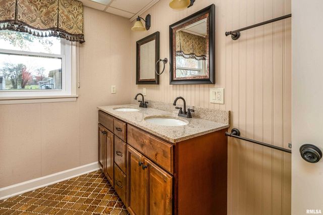 9784 Highway 127, Murphysboro, IL 62966