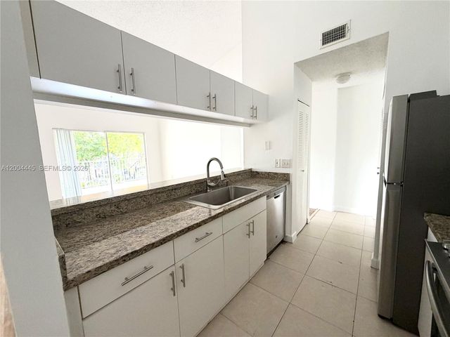 15771 SW 104th Ter 301, Miami, FL 33196