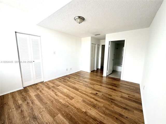 15771 SW 104th Ter 301, Miami, FL 33196