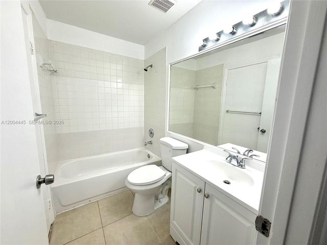 15771 SW 104th Ter 301, Miami, FL 33196