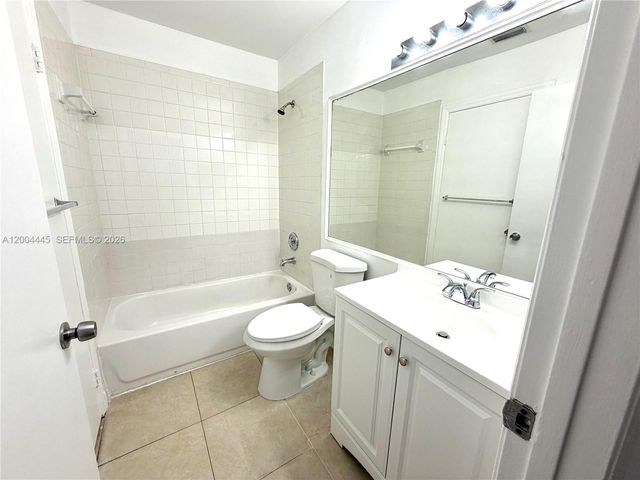 15771 SW 104th Ter 301, Miami, FL 33196