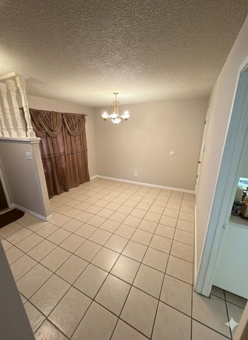 2348 Katy Ln, Merced, CA 95340
