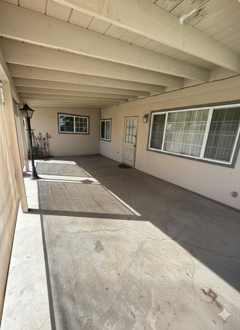 2348 Katy Ln, Merced, CA 95340