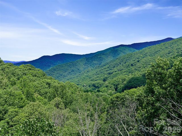 000 Ogles Gap Road, Burnsville, NC 28714