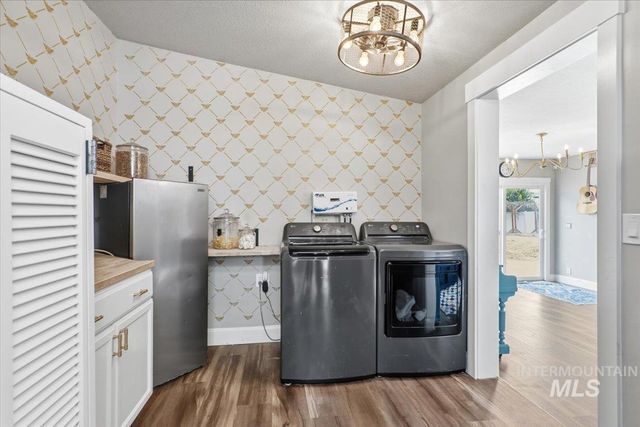 17114 Goodson Rd, Caldwell, ID 83607