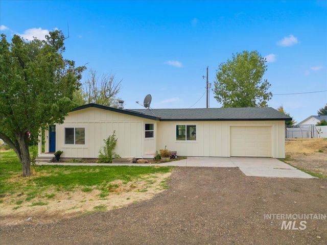 17114 Goodson Rd, Caldwell, ID 83607