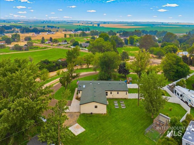17114 Goodson Rd, Caldwell, ID 83607