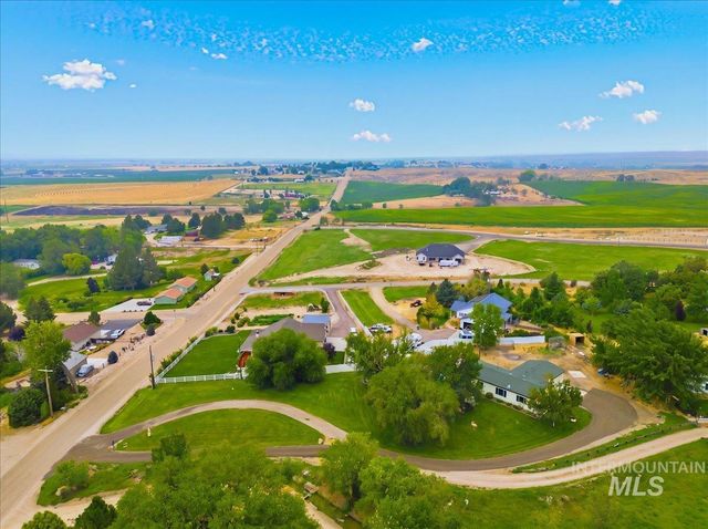 17114 Goodson Rd, Caldwell, ID 83607