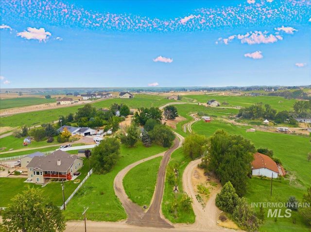 17114 Goodson Rd, Caldwell, ID 83607