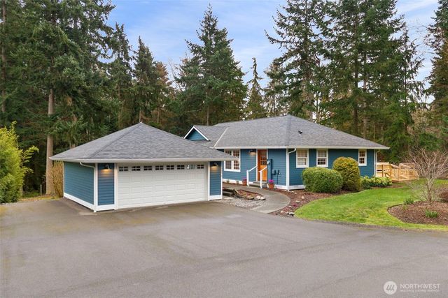 15375 Sunrise Drive NE, Bainbridge Island, WA 98110