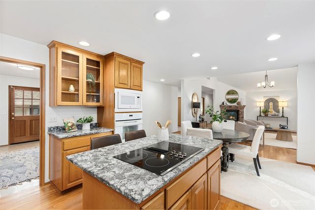 15375 Sunrise Drive NE, Bainbridge Island, WA 98110