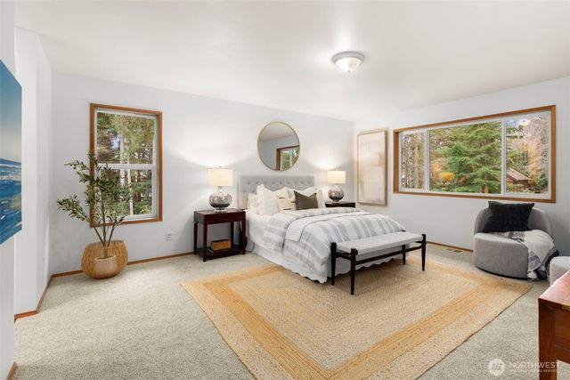 15375 Sunrise Drive NE, Bainbridge Island, WA 98110