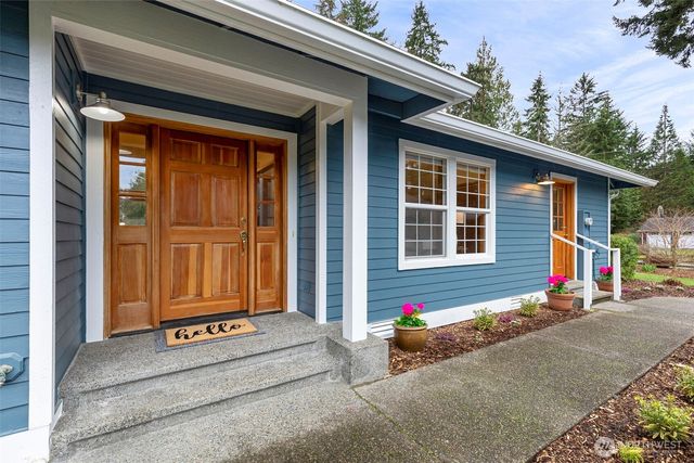 15375 Sunrise Drive NE, Bainbridge Island, WA 98110