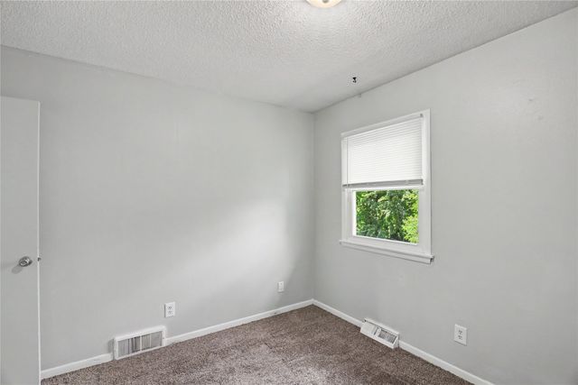 3310 SE 5th Street, Des Moines, IA 50315