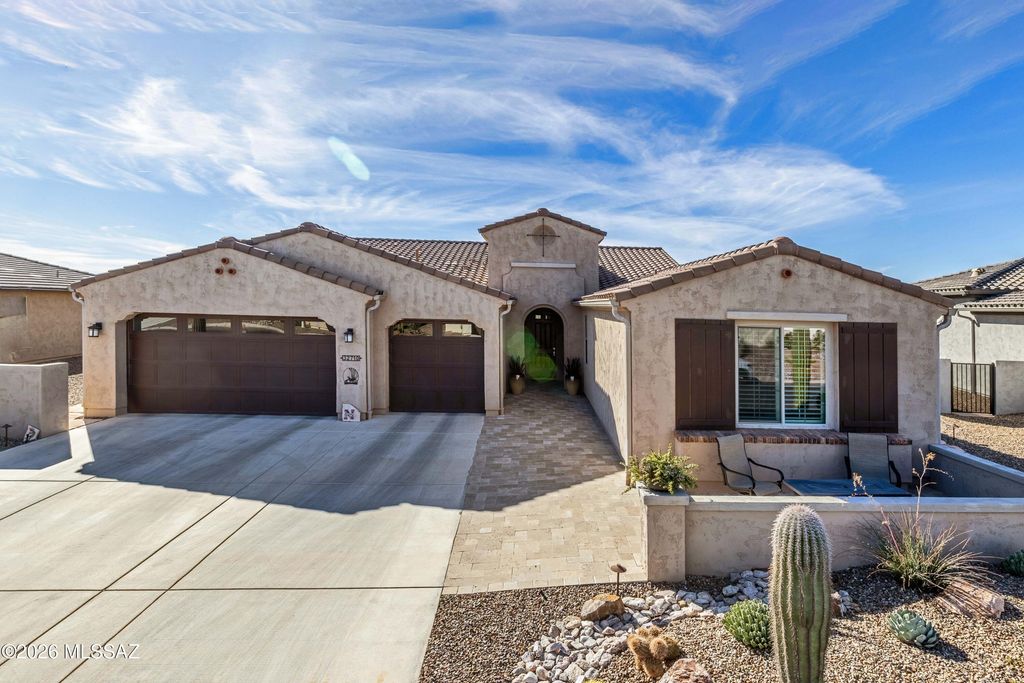 32710 S Cattle Trail, Oracle, AZ 85623