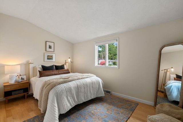 446 Barlows Landing Rd, Bourne, MA 02559