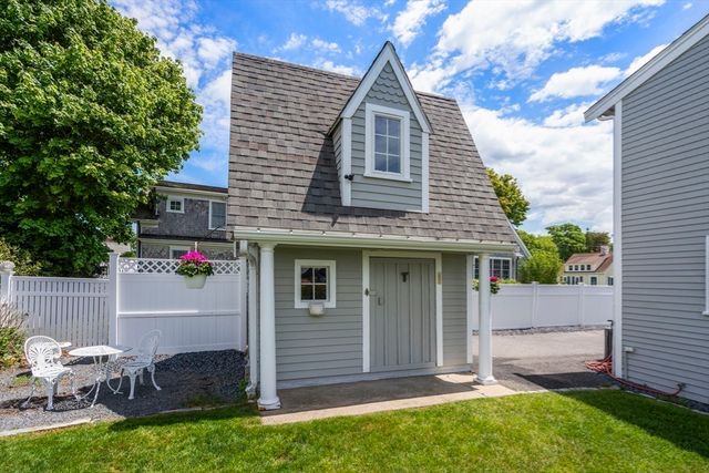 446 Barlows Landing Rd, Bourne, MA 02559