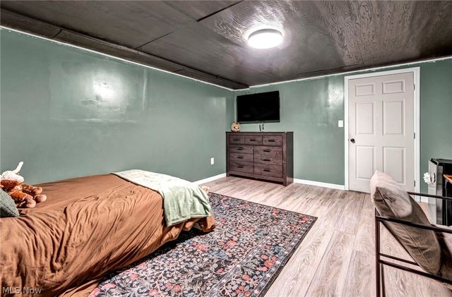 1332 Shanabrook Drive, Akron, OH 44313