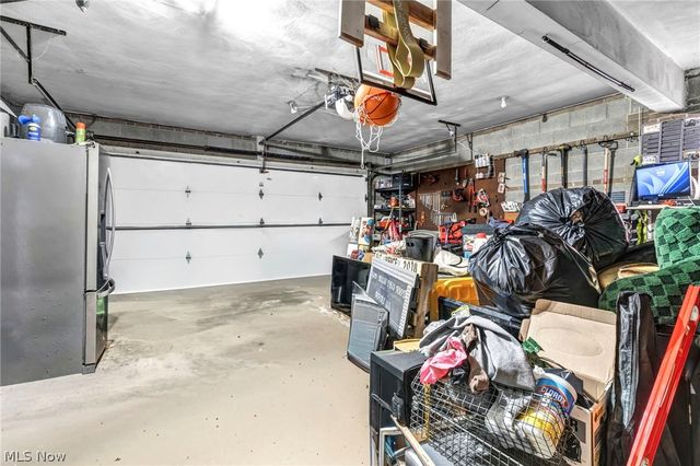 1332 Shanabrook Drive, Akron, OH 44313