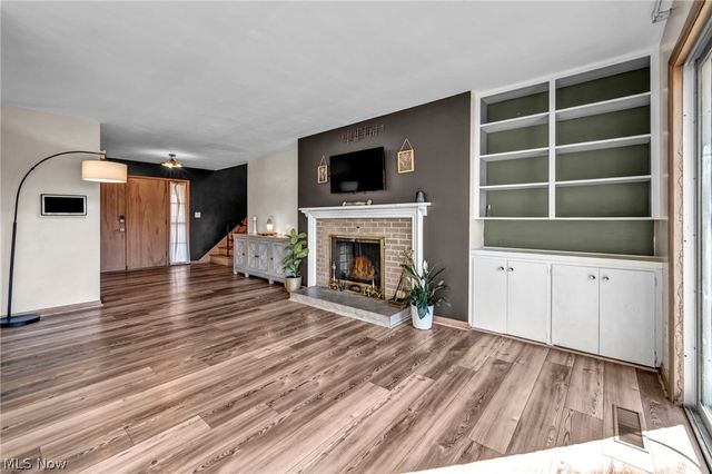 1332 Shanabrook Drive, Akron, OH 44313