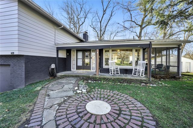 1332 Shanabrook Drive, Akron, OH 44313