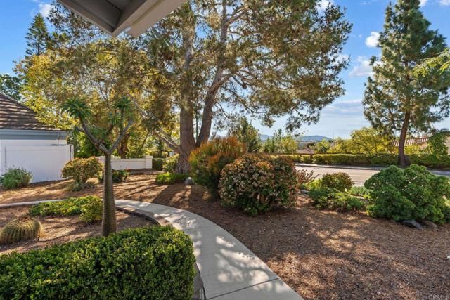 1222 LUPINE HILLS Drive, Vista, CA 92081